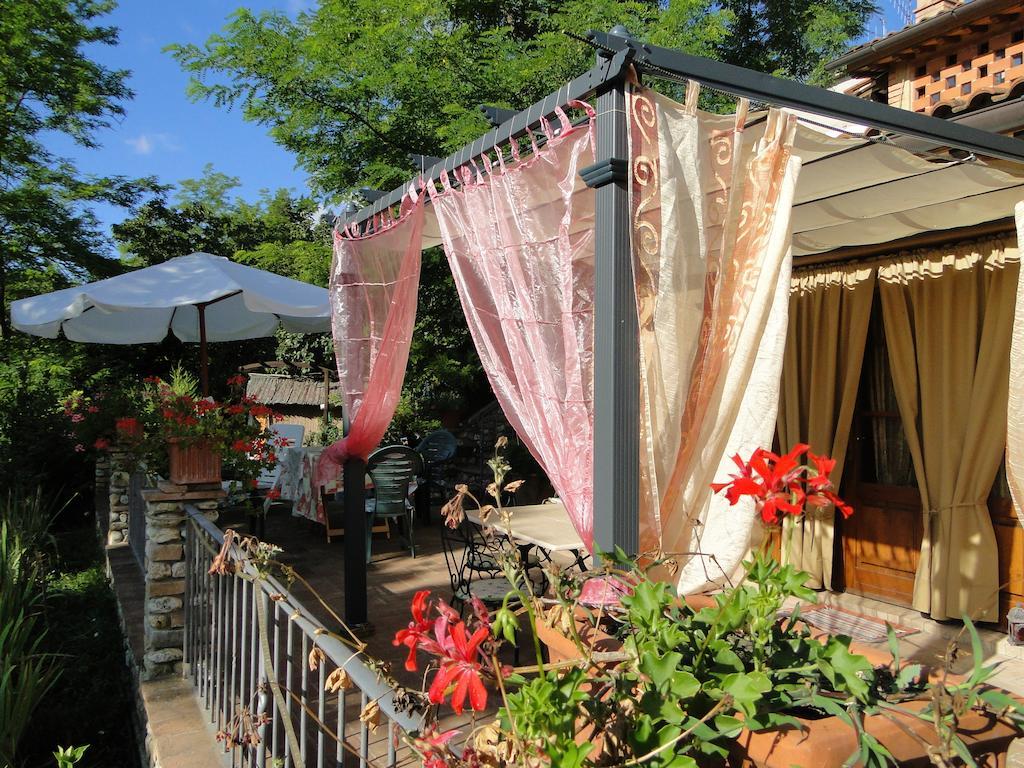 圣吉米纳诺 La Capanna Di Sovestro酒店 客房 照片
